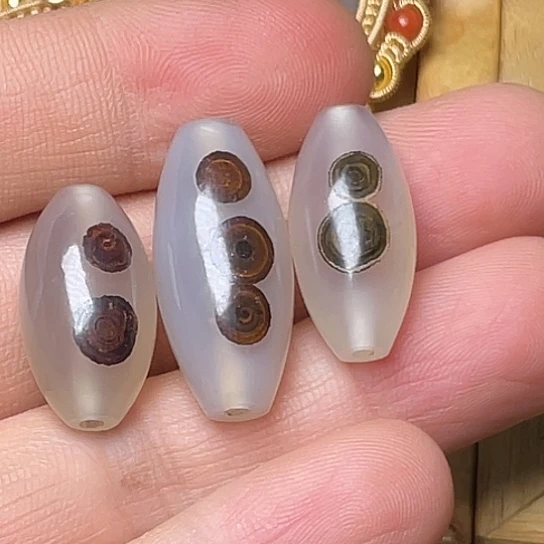 用***7玛瑙/玉髓未镶嵌颈饰