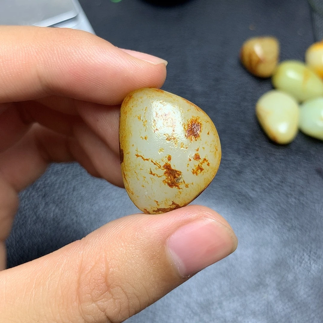 未镶嵌和田玉挂件