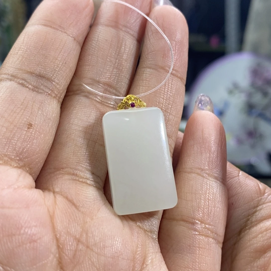 和田玉未镶嵌颈饰