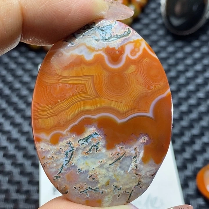 玛瑙/玉髓颈饰未镶嵌雲*