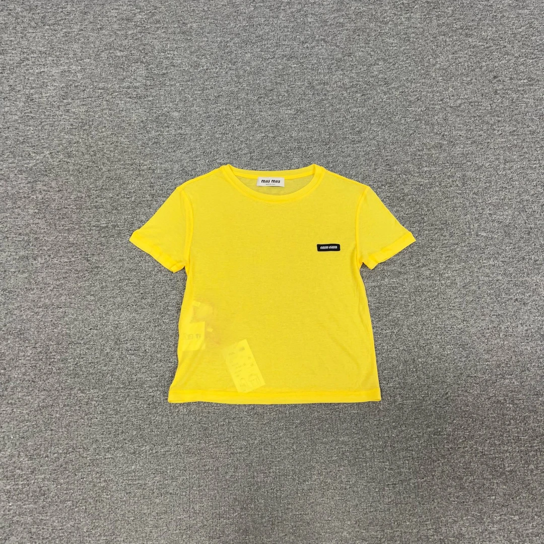 99新 AMIPARIS miu miu 黄色缪缪字母大logo xs码99新