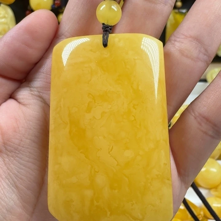 蜜蜡未镶嵌珠宝奇石