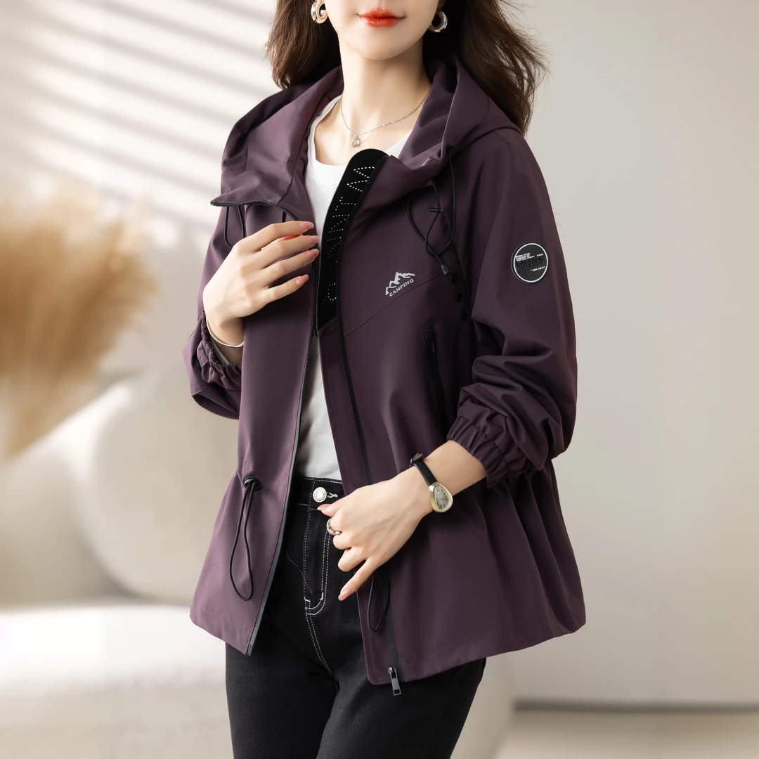 玛古芭户外休闲工装收腰风衣外套2025秋季新款时尚宽松连帽派克服