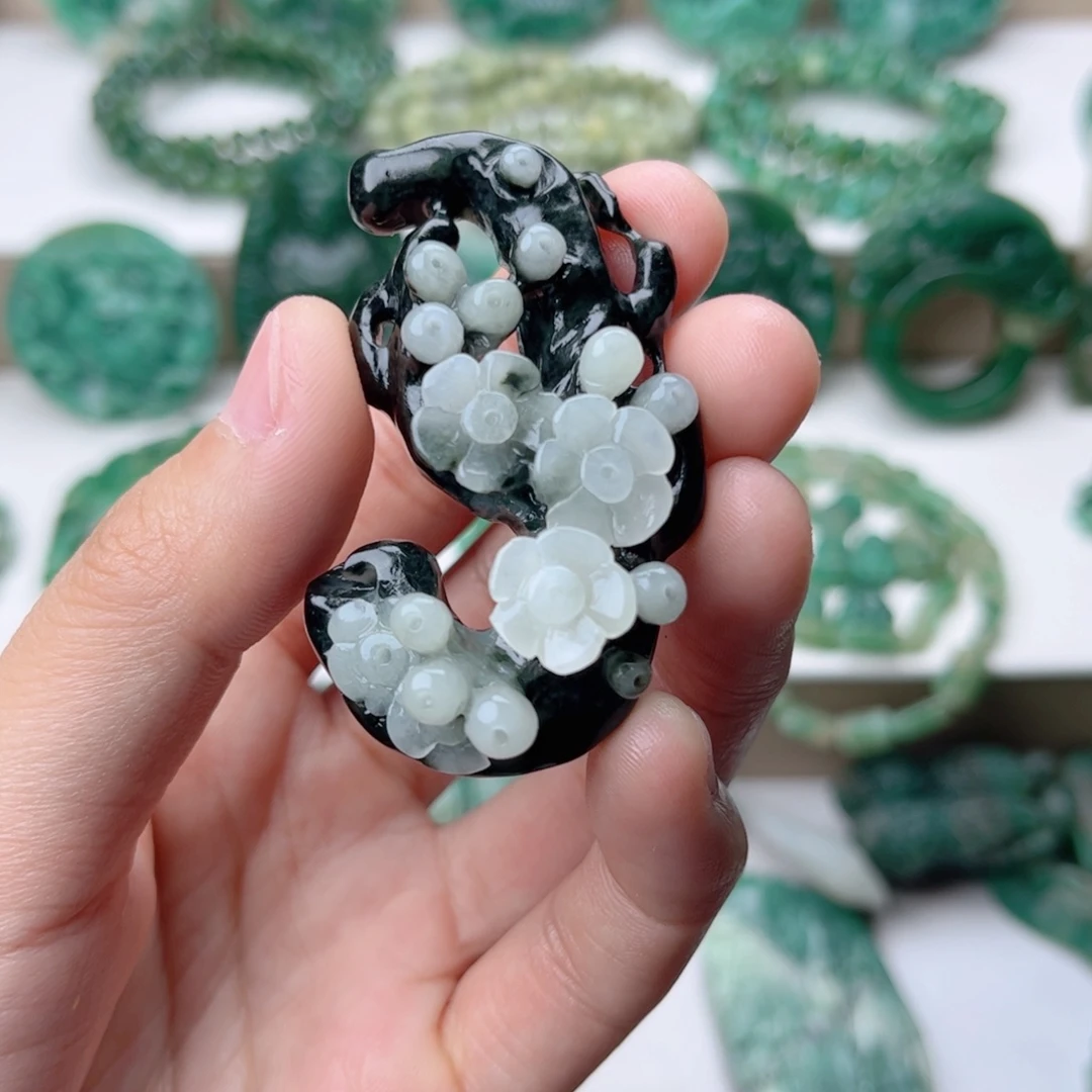 独山玉挂件未镶嵌蓦*