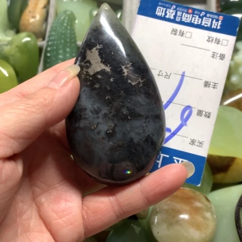 蛇纹石玉未镶嵌手把件