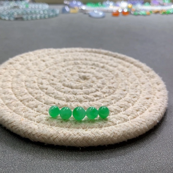 翡翠散珠天然翡翠卡6➕