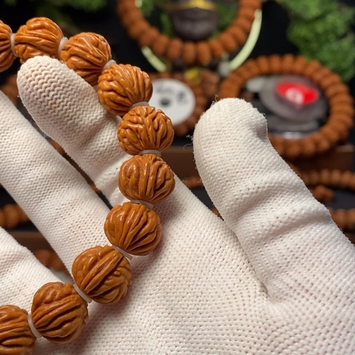 桃核吊坠用****天秦岭龙纹