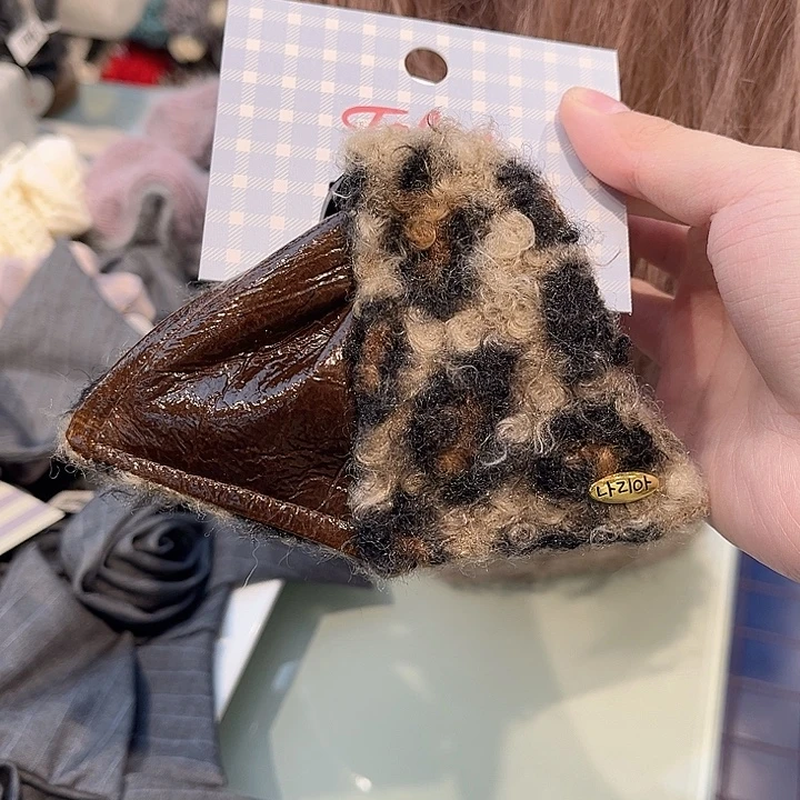 皮质铁合金焦糖色豹纹抓