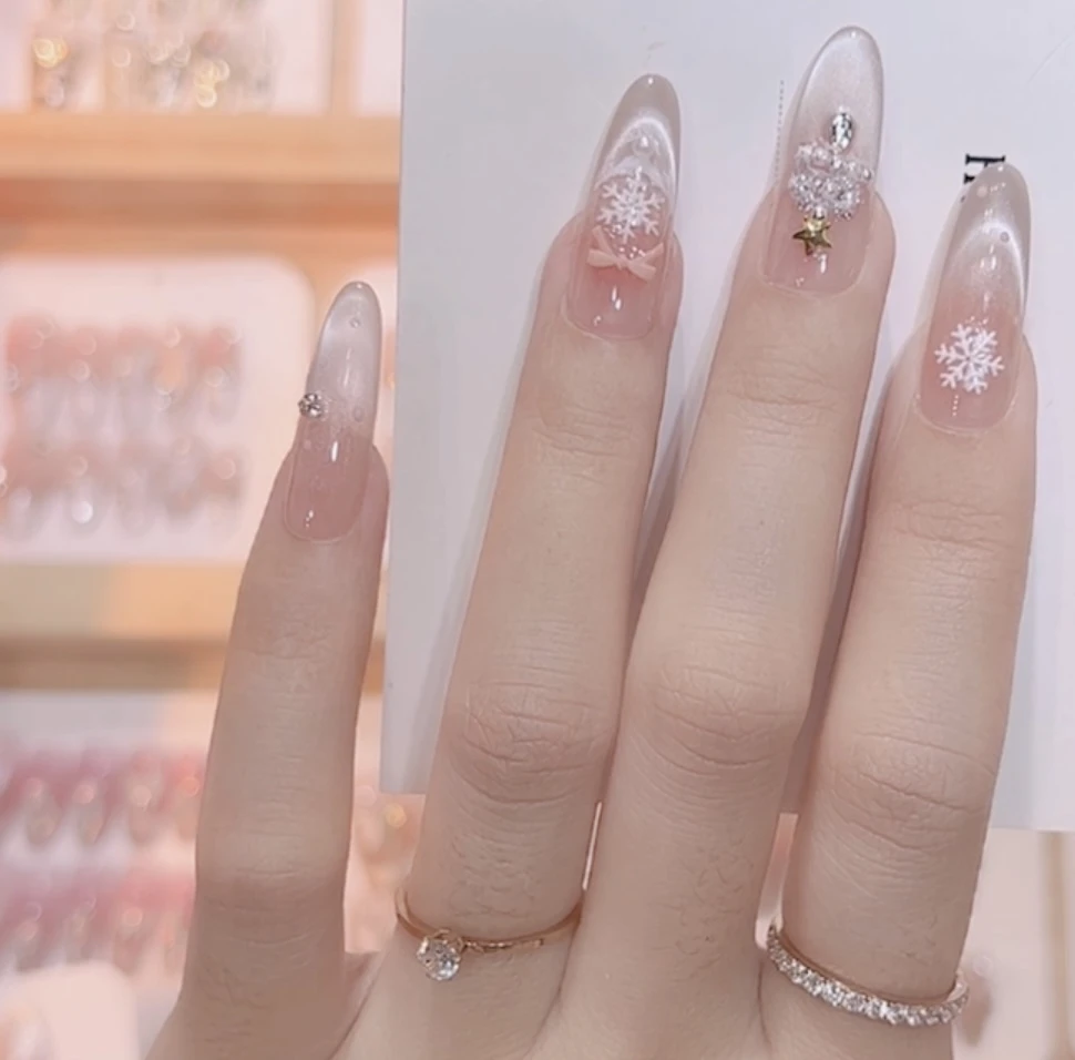 【初雪降临】时尚清新纯欲高级感成品穿戴式手工美甲显白气质