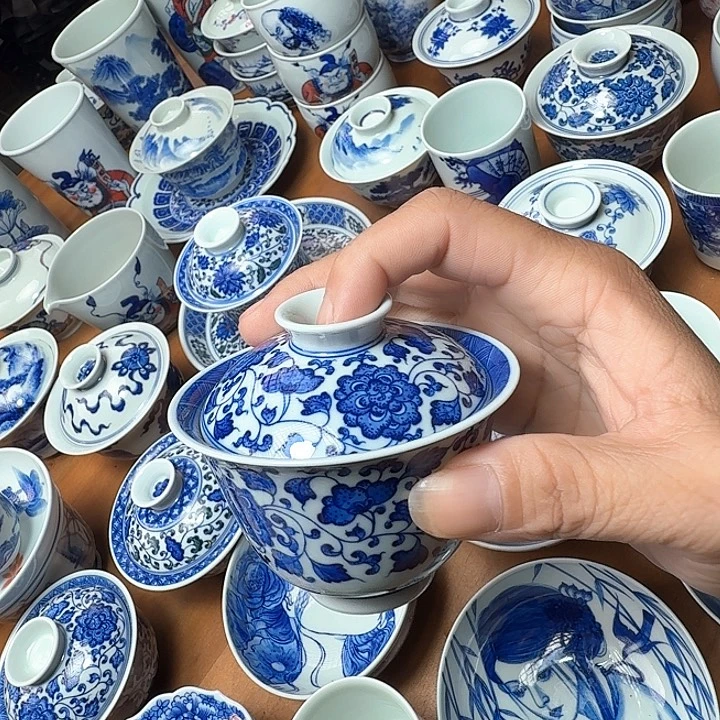 手绘缠枝莲点工福利款