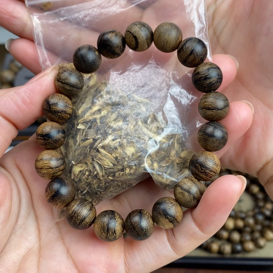 海***沉香碎屑沉香越南芽庄白棋瘤疤1.0