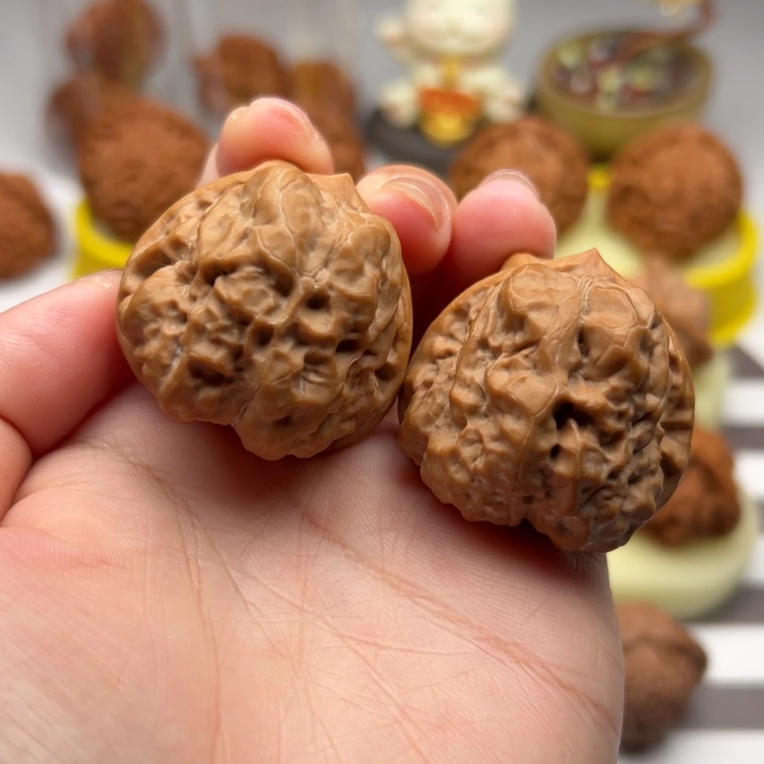 把件文玩核桃37.5三角蛤蟆头