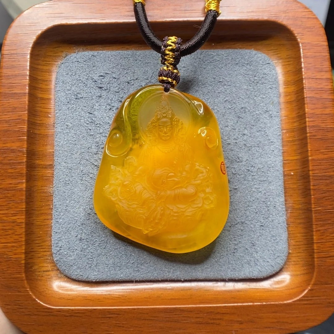 月****蜜蜡未镶嵌颈饰郎