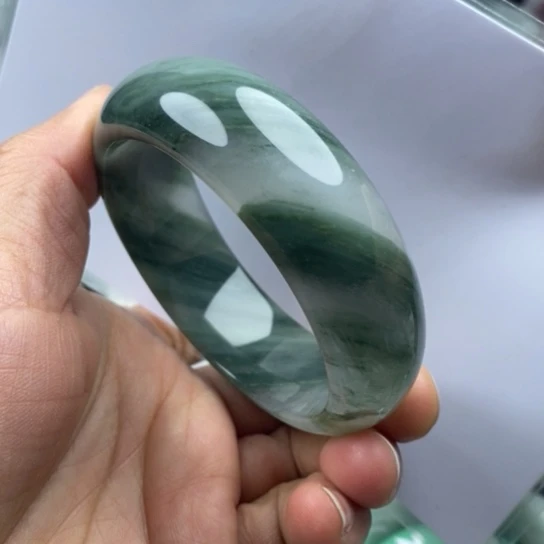 石英质玉（金丝玉）未镶嵌手镯