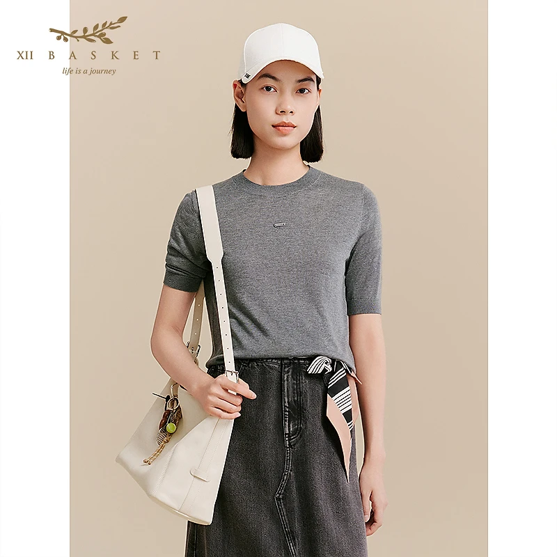 十二篮专选25秋新款时尚休闲针织衫套头圆领气质上衣7C65306250