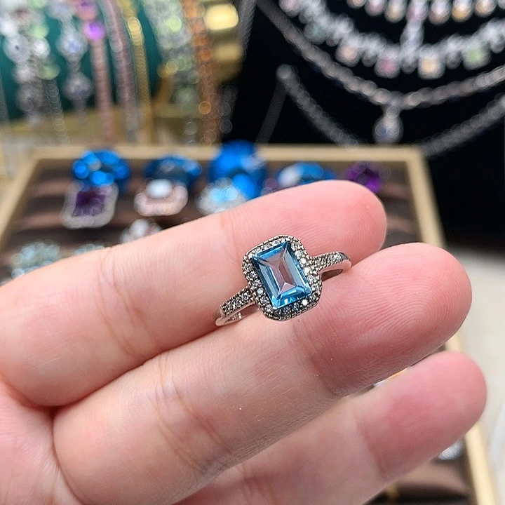 银S925镶嵌戒指托帕石