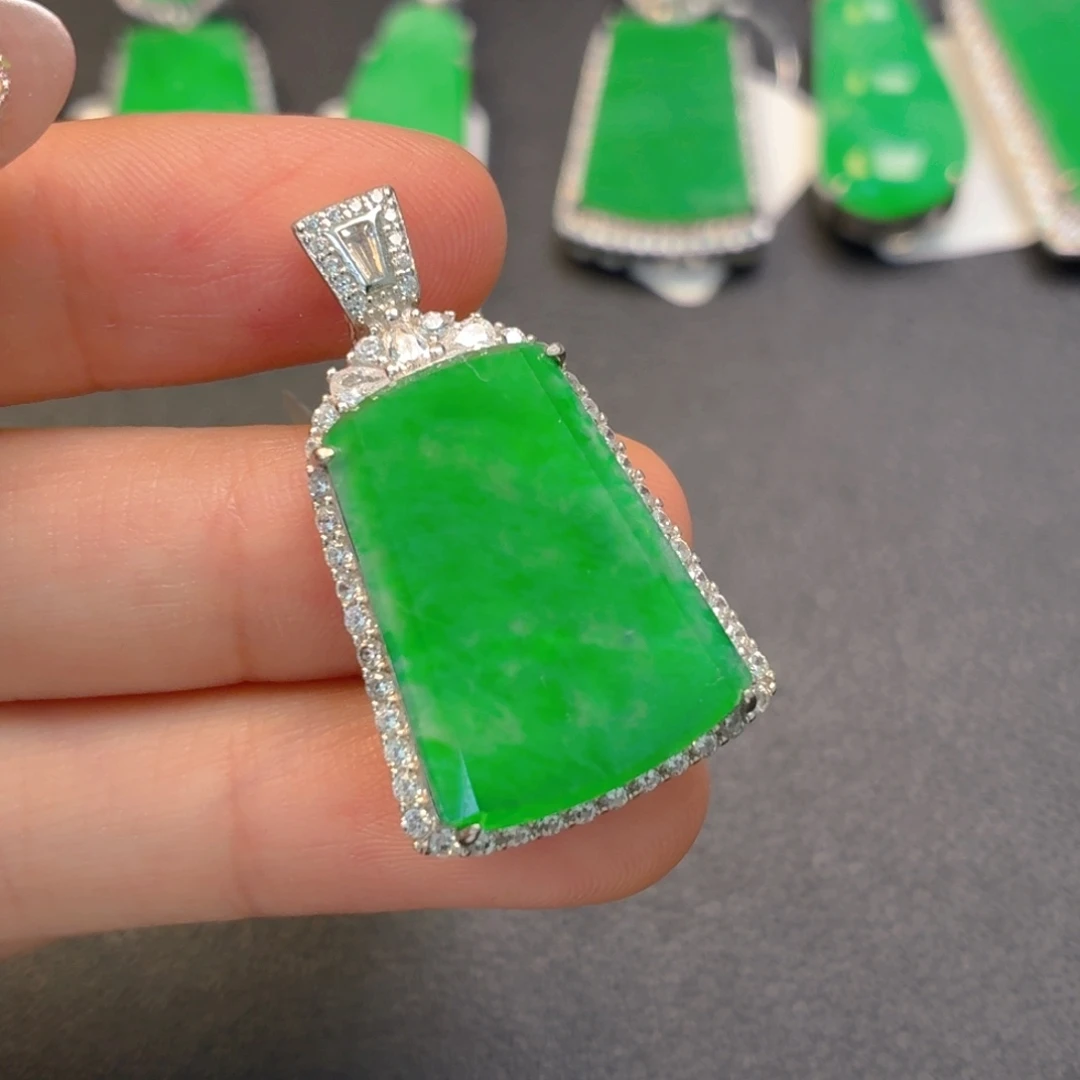 翡翠银S925镶嵌颈饰