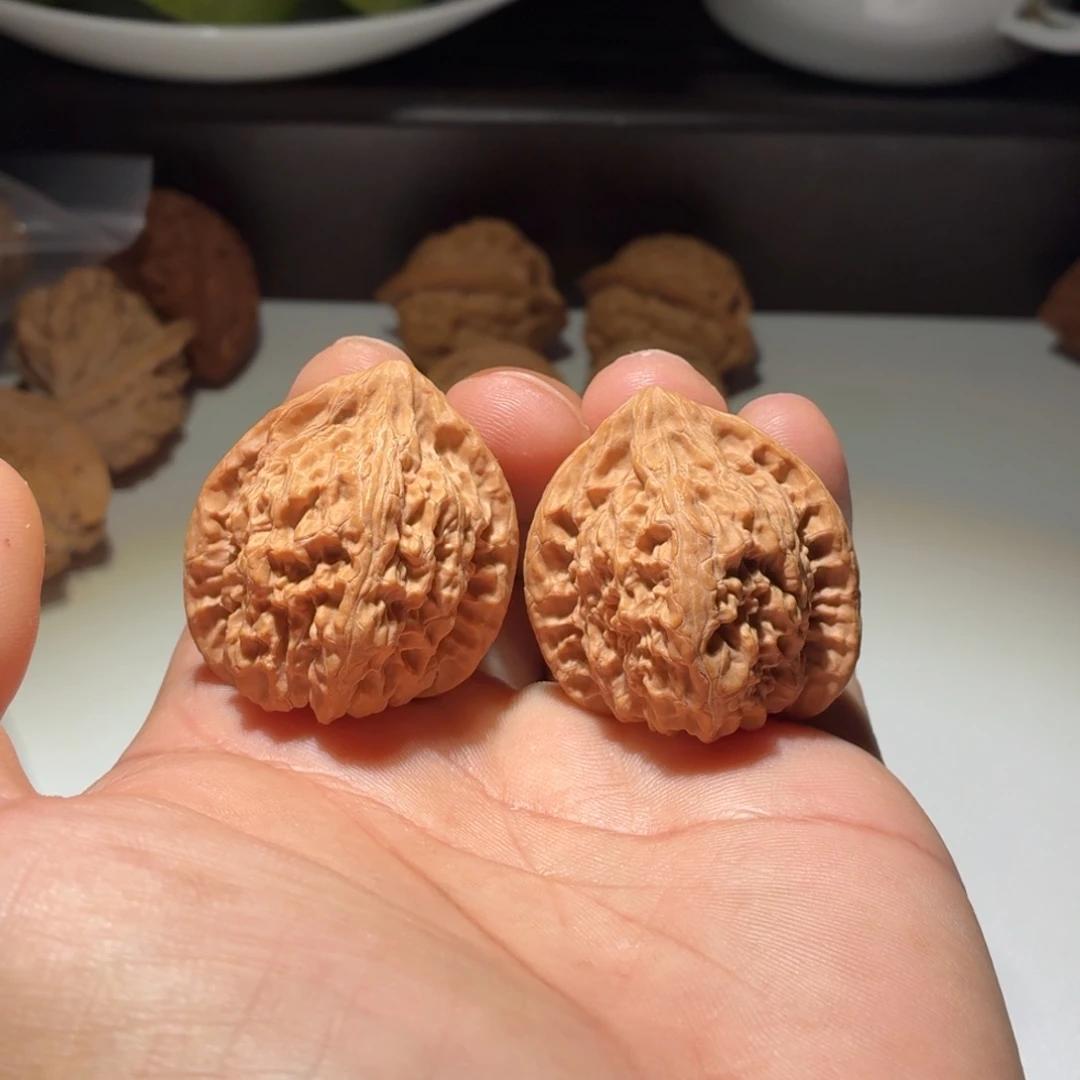 文玩核桃吊坠火焰