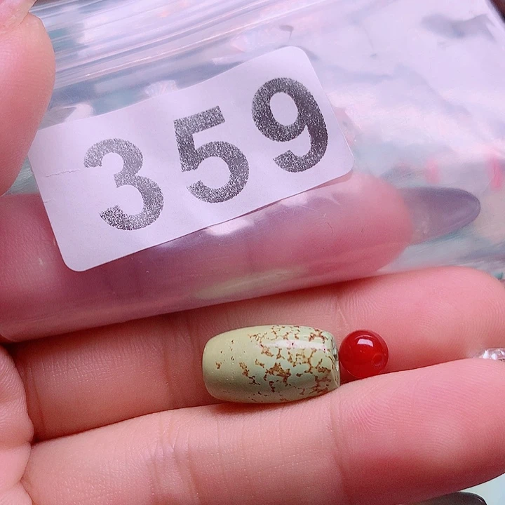 未镶嵌南红玛瑙珠宝奇石