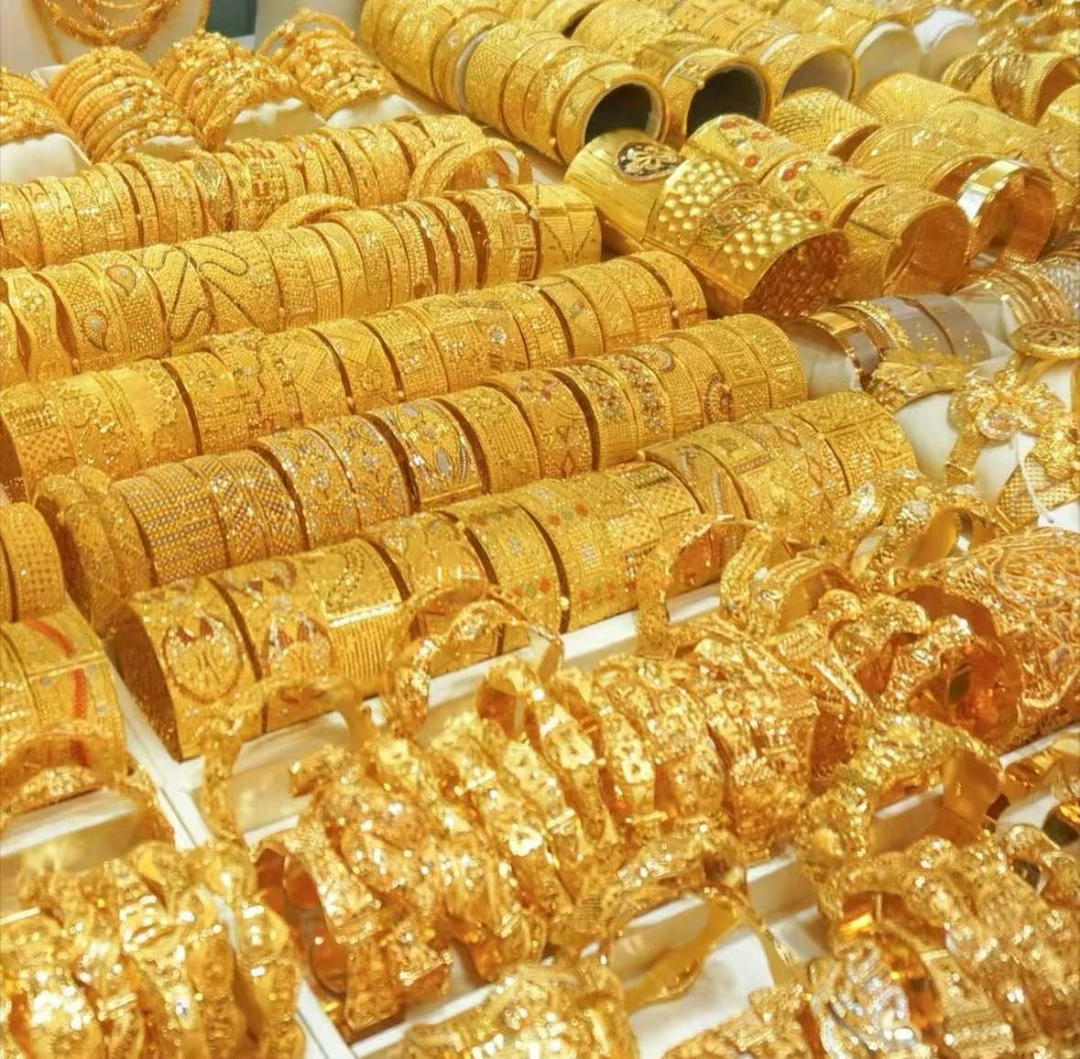 【水贝批发】黄CC吊坠经典时尚百搭潮流款式 赠链-富丞