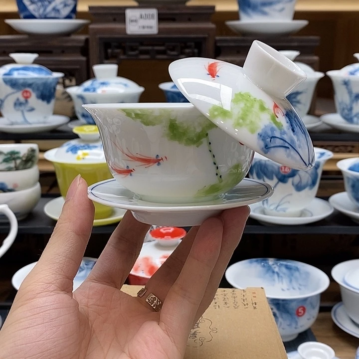 手绘五彩荷花悬停盖碗150cc釉下彩微瑕福利款