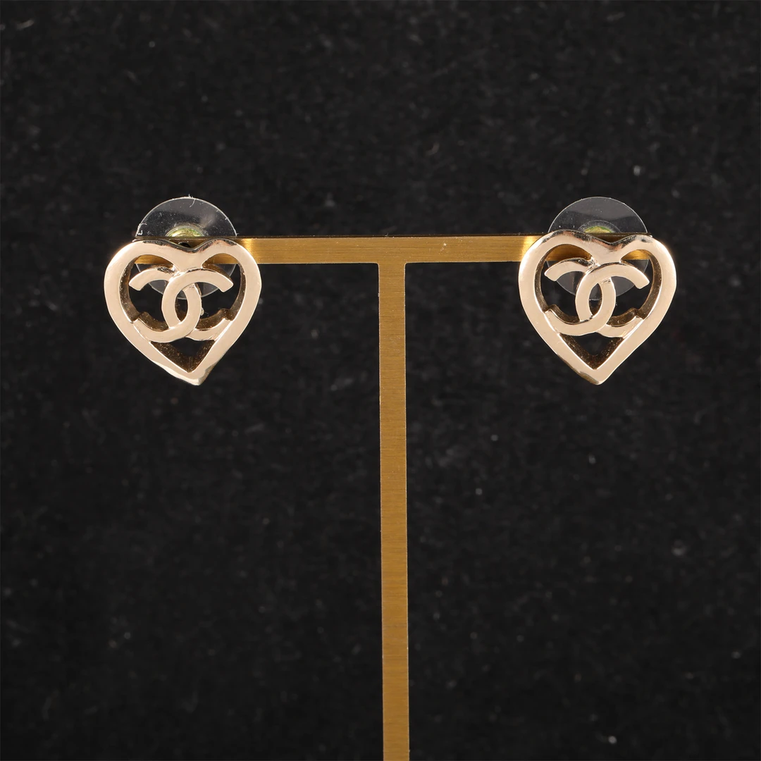 95新 Chanel/香奈儿 双双活动-合金 22P 香奈儿 爱心 镂空 耳钉