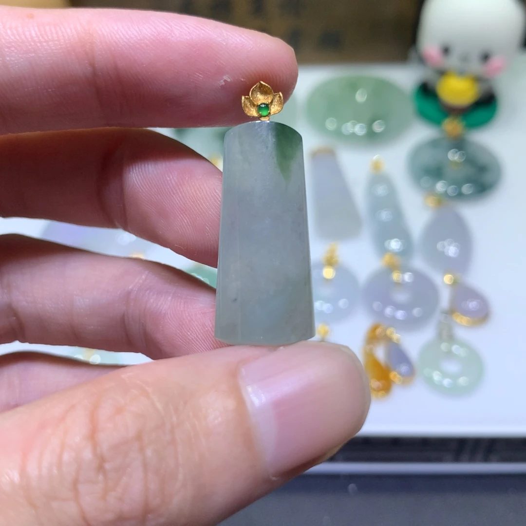 翡翠18K金镶嵌吊坠(不含链)