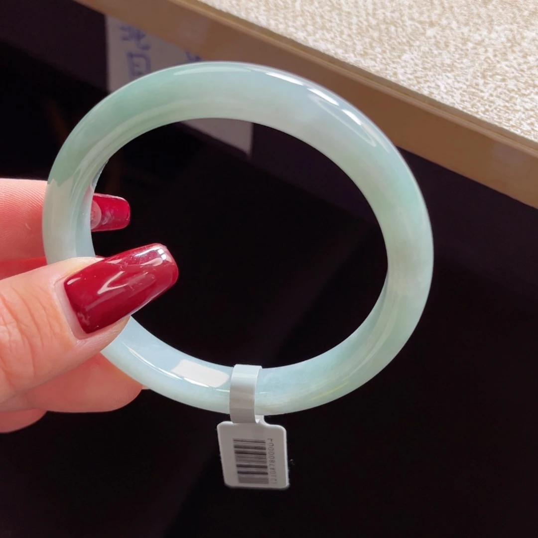 翡翠手镯未镶嵌手镯