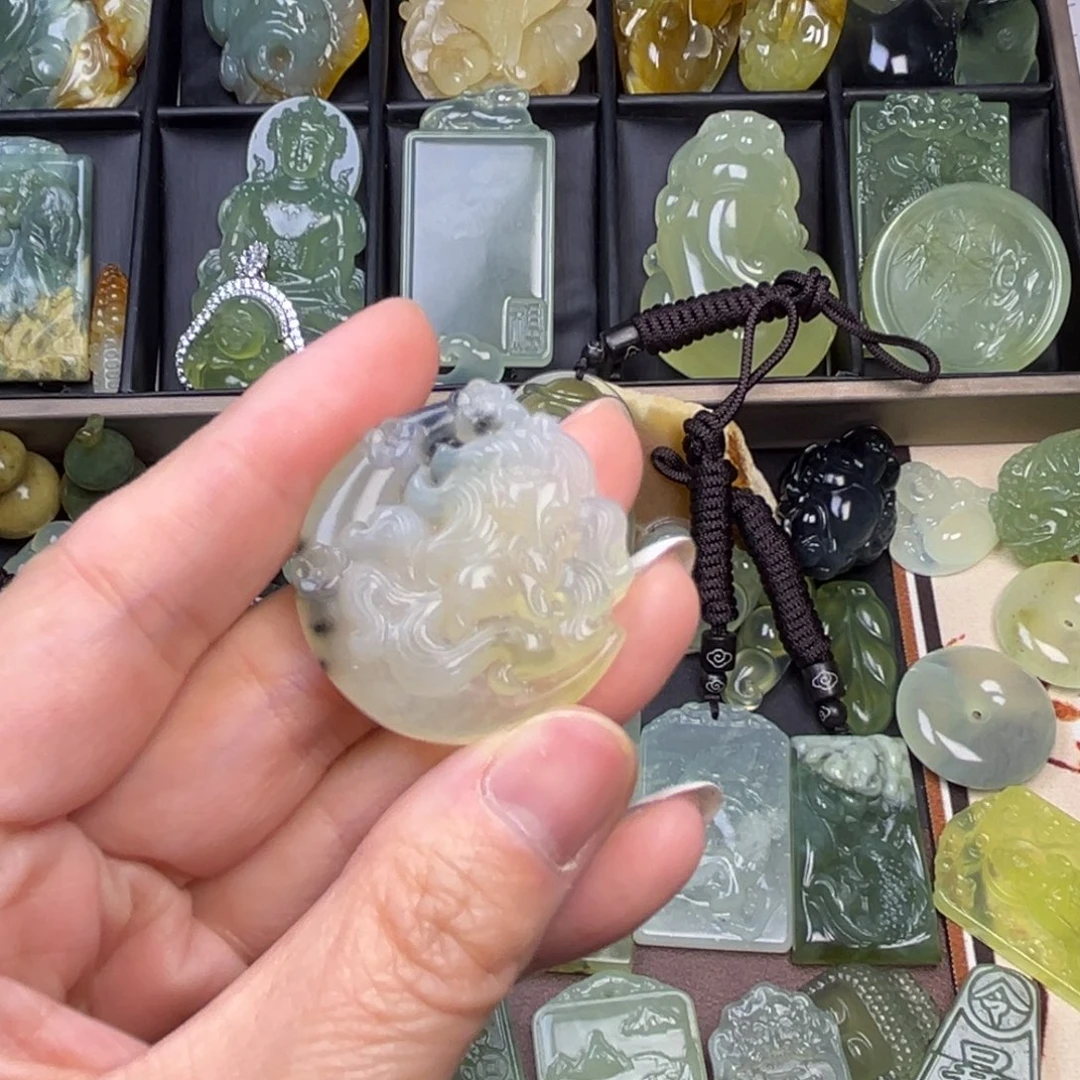 蛇纹石玉未镶嵌吊坠(赠链)