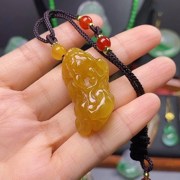 吊坠(赠链)未镶嵌翡翠
