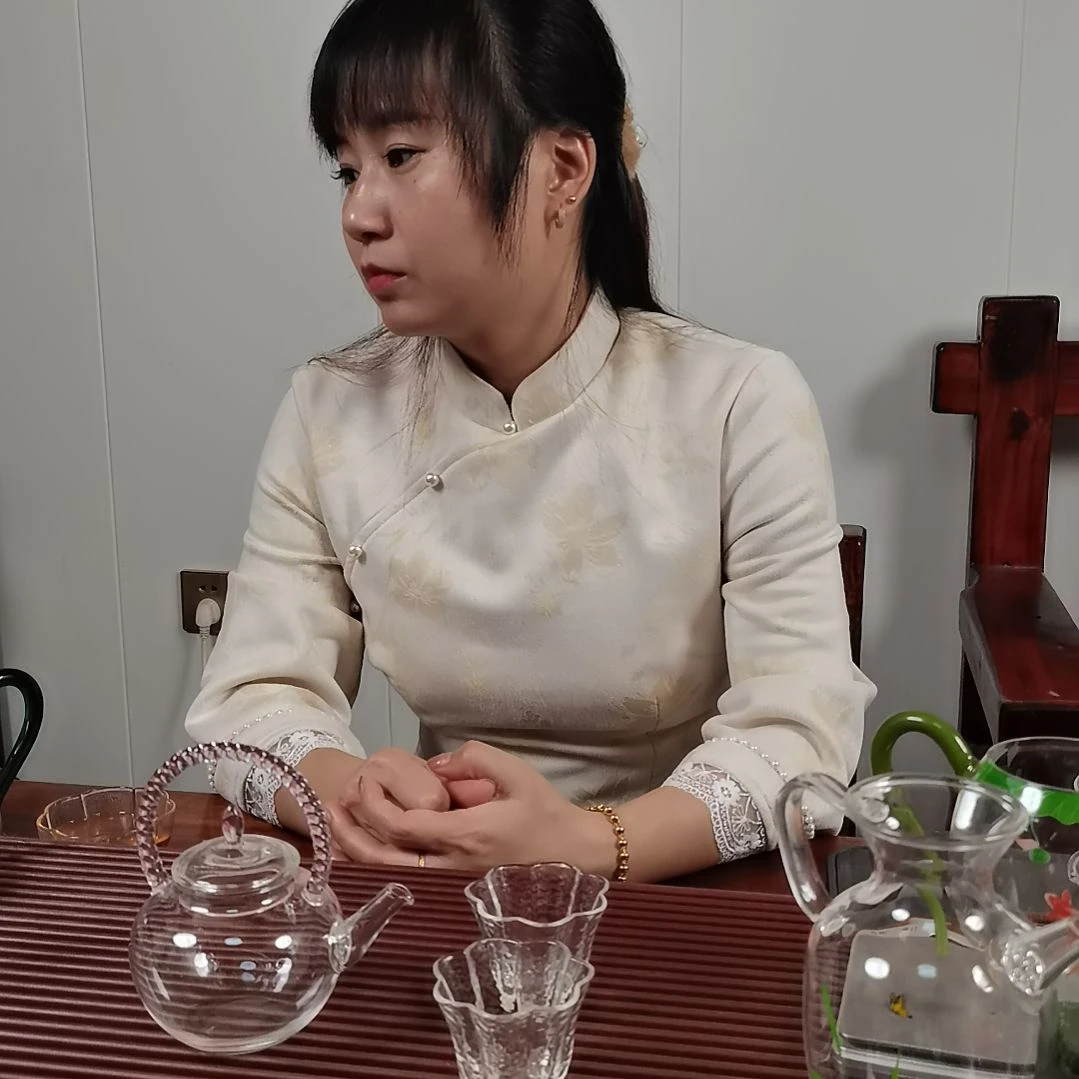 手柄款高硼硅玻璃广远壶配两支小杯
