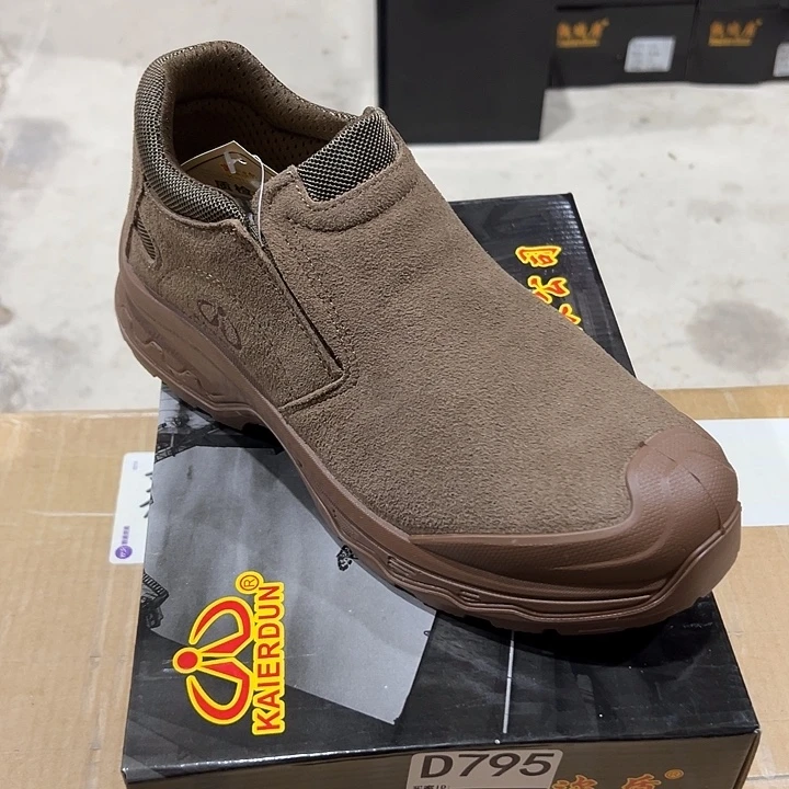 编码795号。42码防砸防刺劳保鞋。