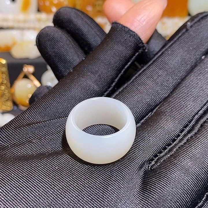 효***봉和田玉未镶嵌手链