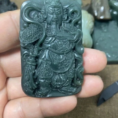 和田玉未镶嵌挂件