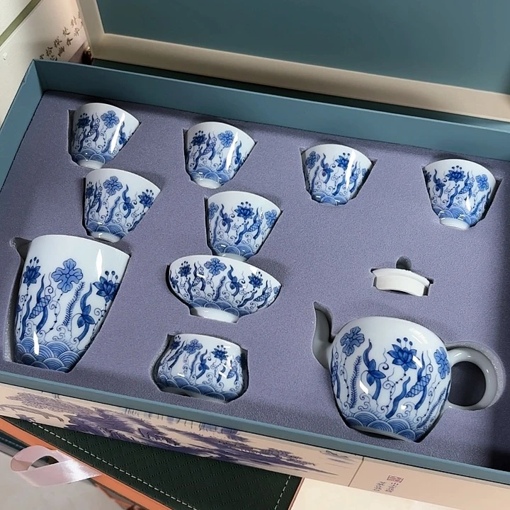 孤品茶具套装等。