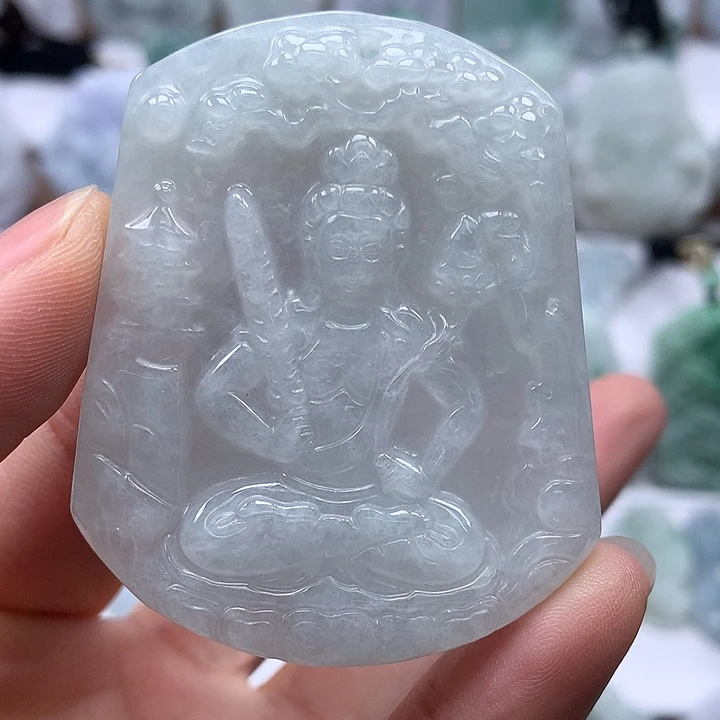 翡翠未镶嵌颈饰不动明王福利
