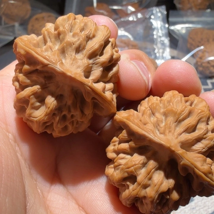 把件猴头核桃秦闷