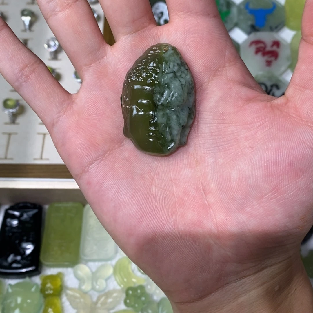 岫玉未镶嵌吊坠(不含链)