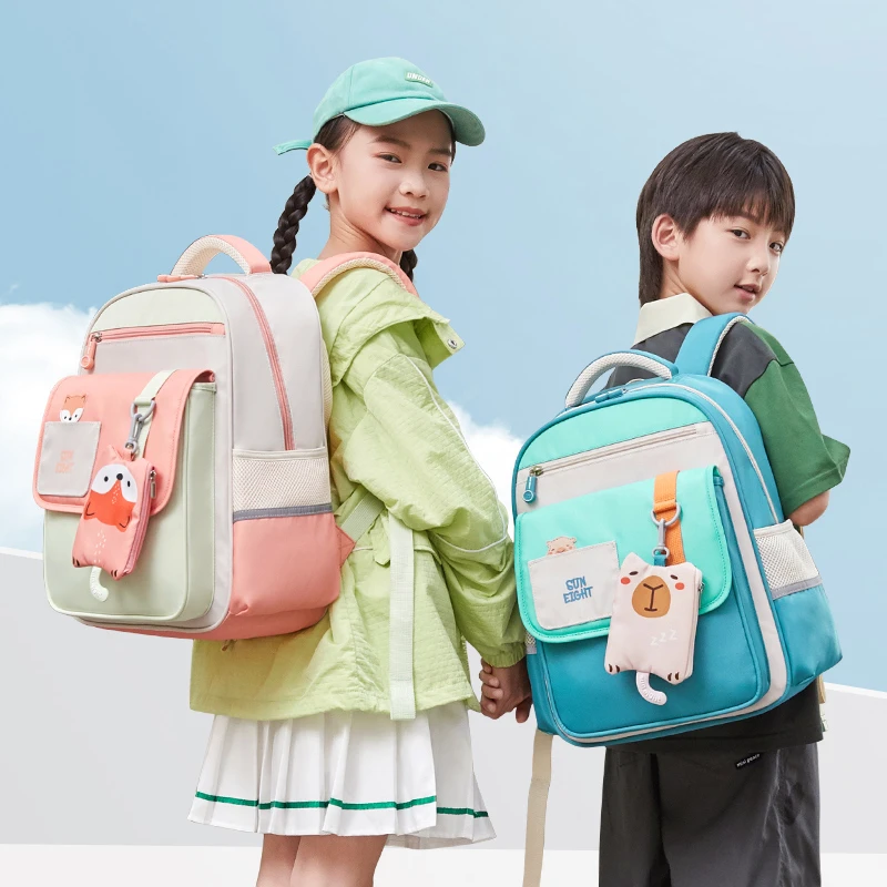 阳光8点小学生儿童书包男一年级轻便护脊双肩包减负女童大容量