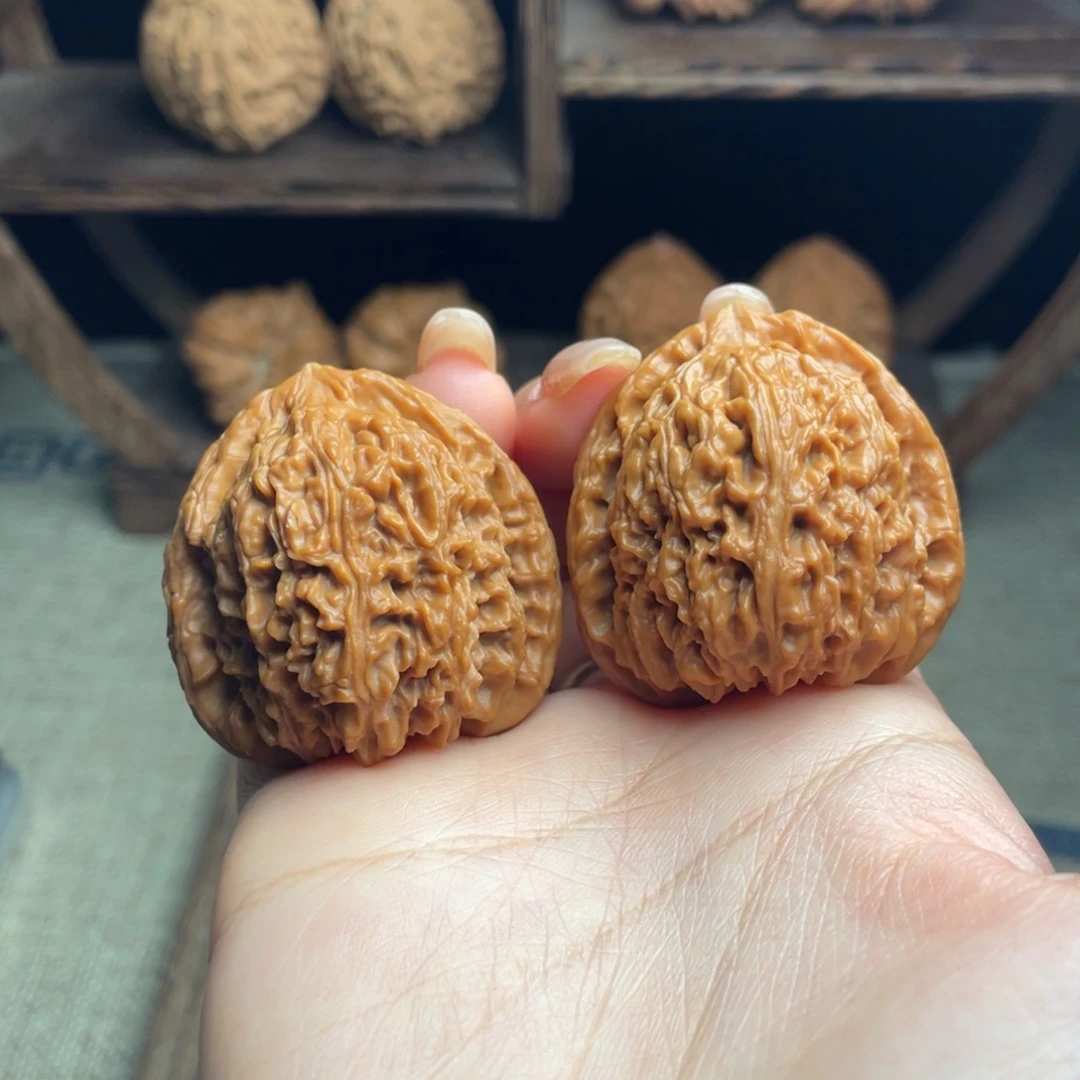 ****冬吊坠文玩核桃三角南疆39