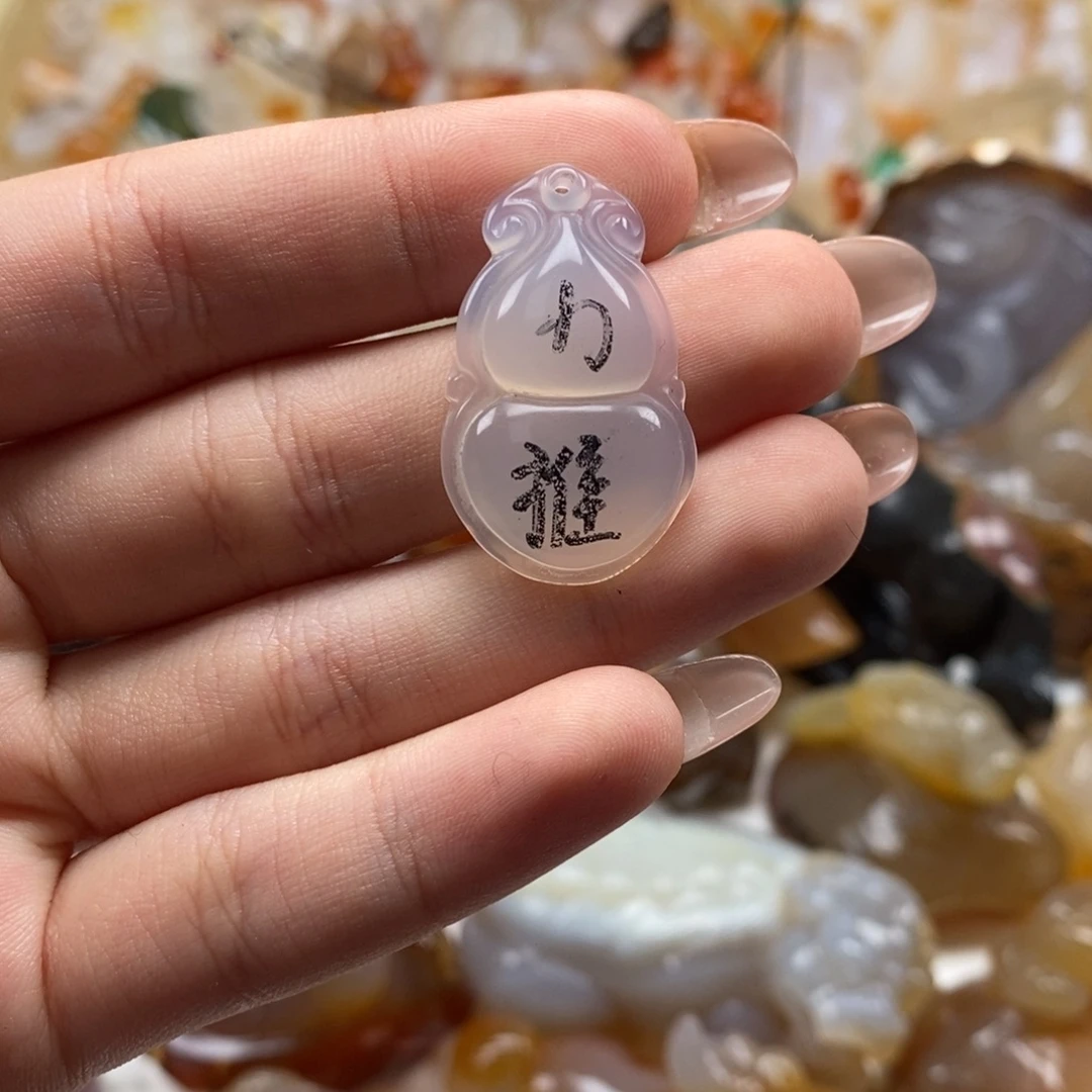 玛瑙/玉髓未镶嵌颈饰