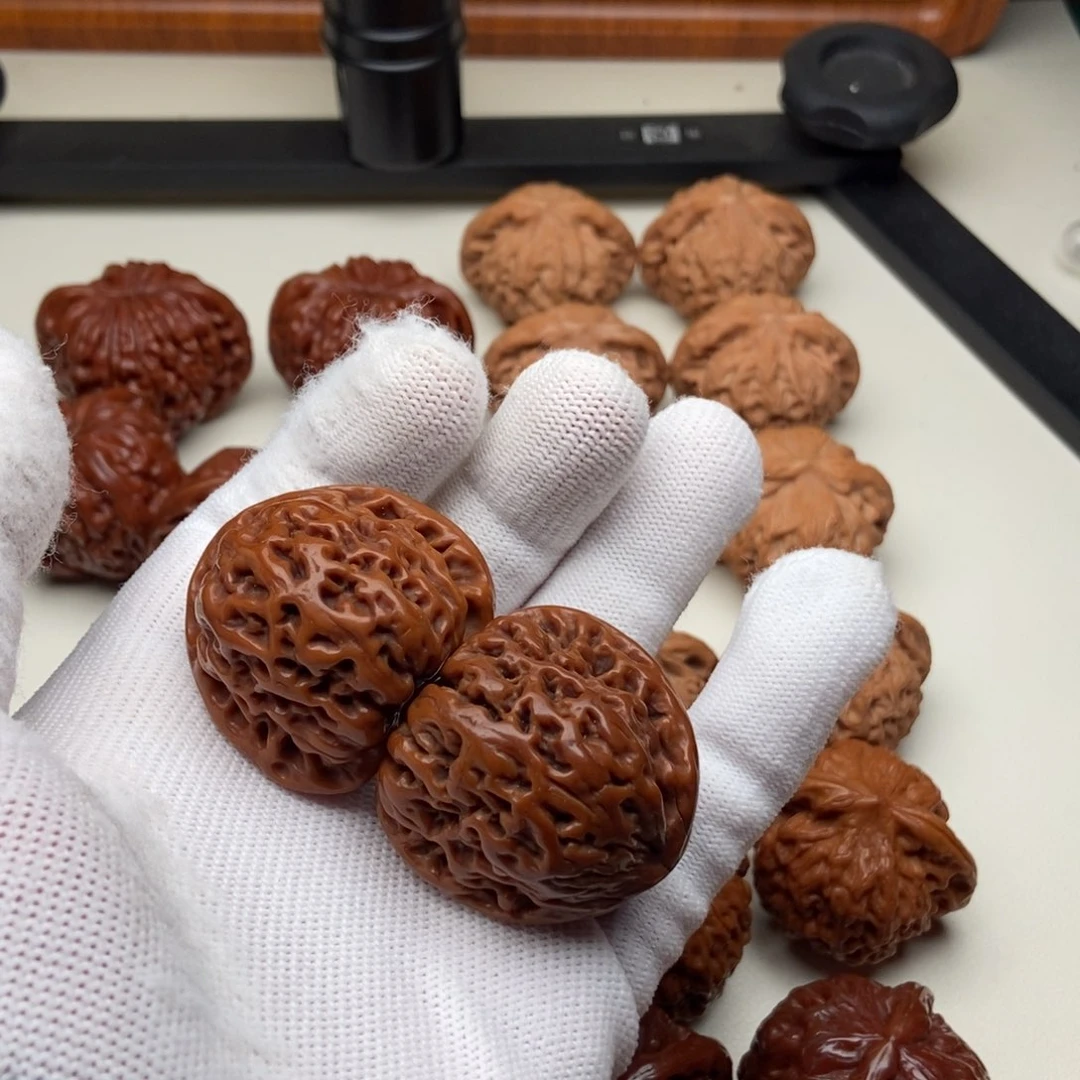 文玩核桃把件永****哥南疆