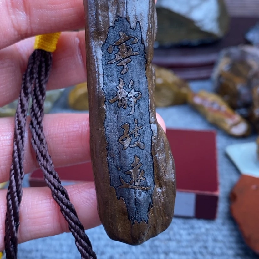 【闪购商品】原石雕刻手把件