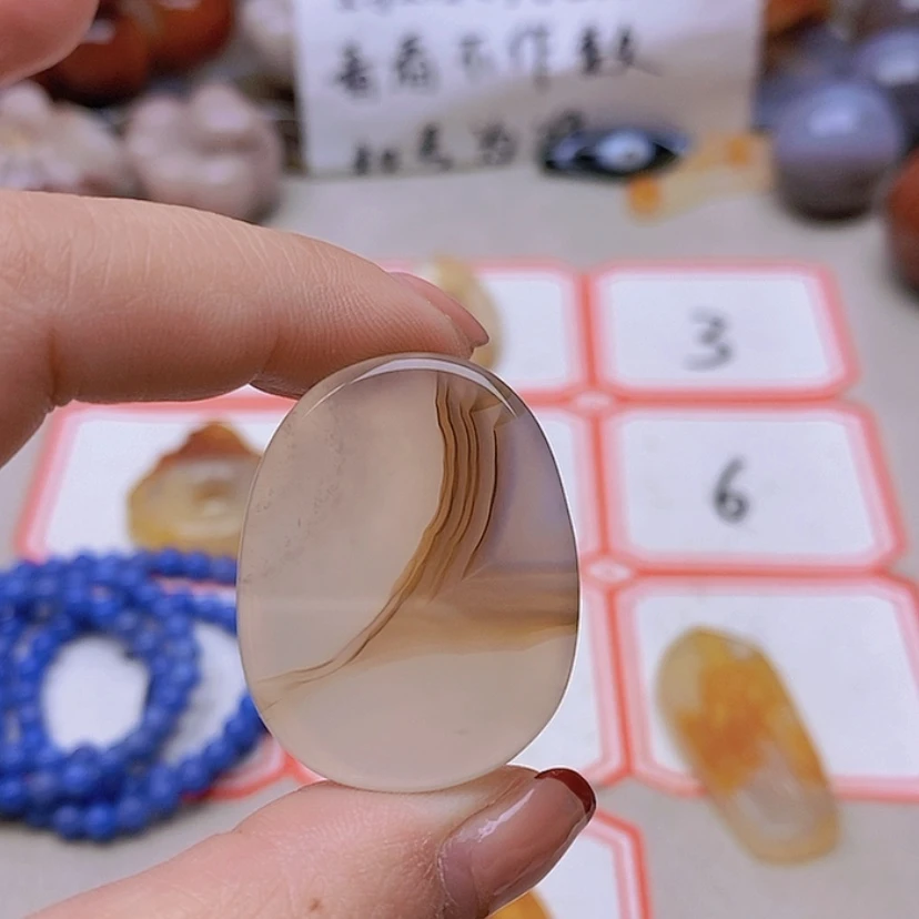 【闪购商品】未镶嵌玛瑙/玉髓珠宝半成品舌***盐