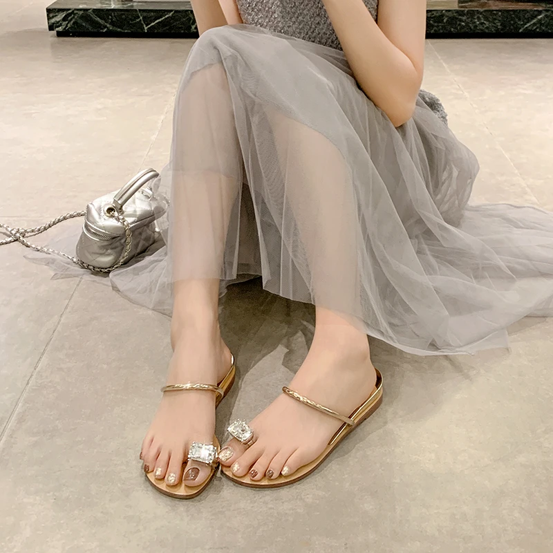 【31码数】爆款网红鸽子蛋凉拖鞋外穿2025夏季新款水钻时尚凉鞋平底