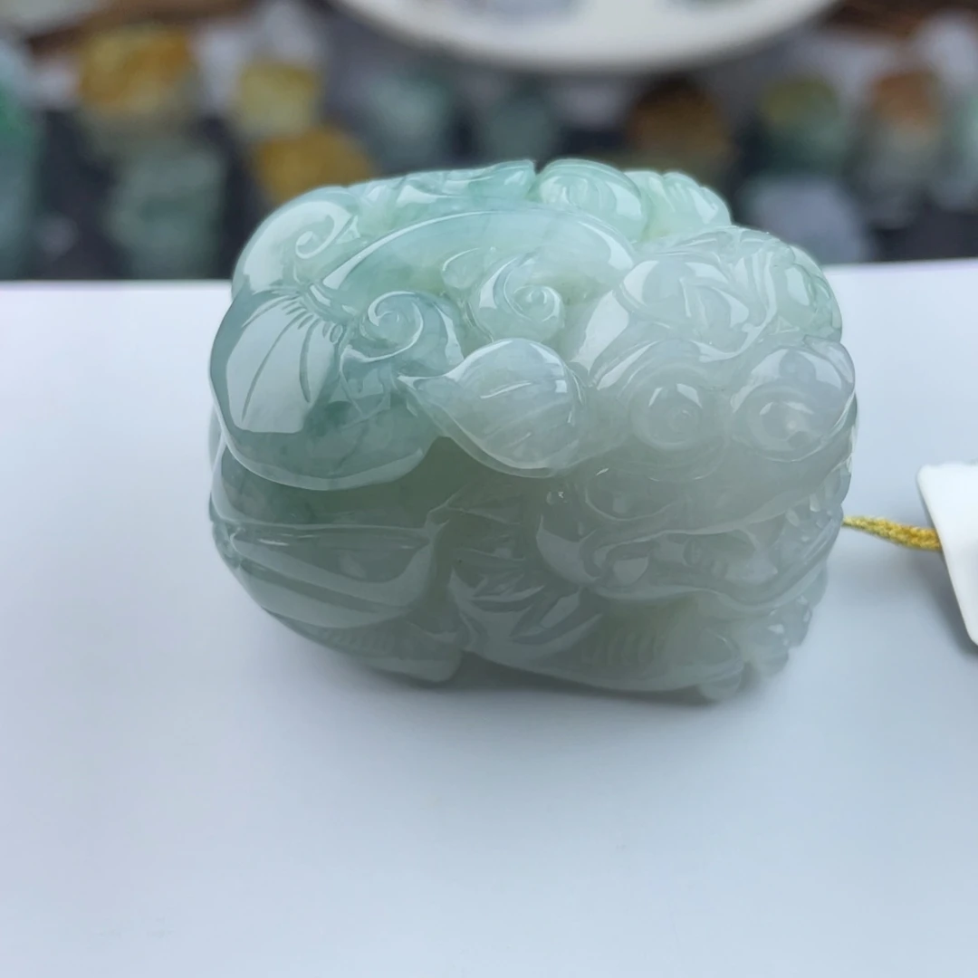 翡翠未镶嵌颈饰请***字貔貅