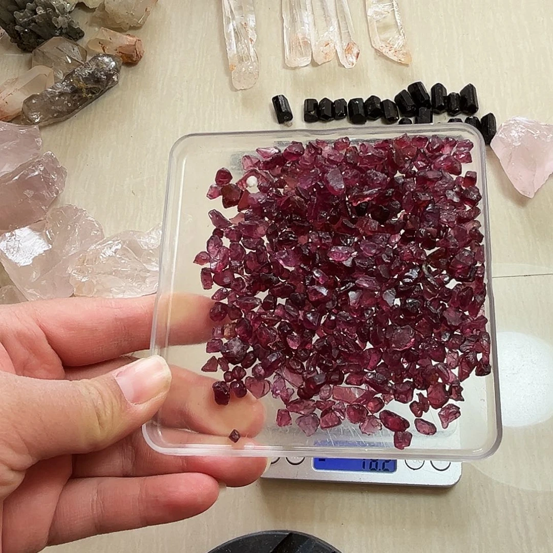 嘟***乐水晶未镶嵌珠宝半成品