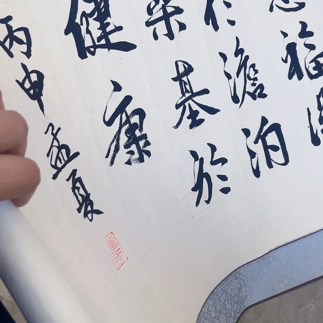 摆件，破损，水渍，轴坏都是正常的