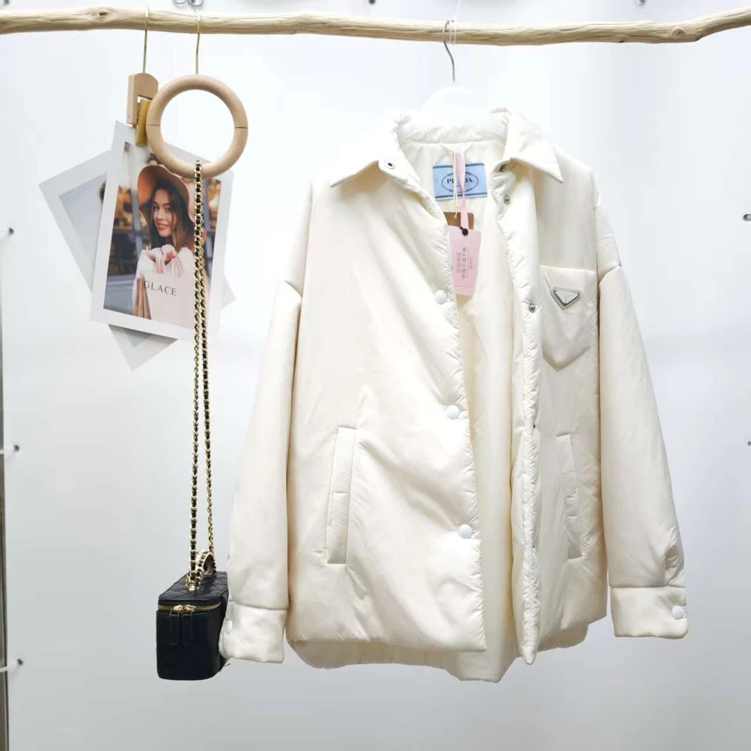 99新 Prada/普拉达 海囤Q/普拉达上衣/36码/hs37671