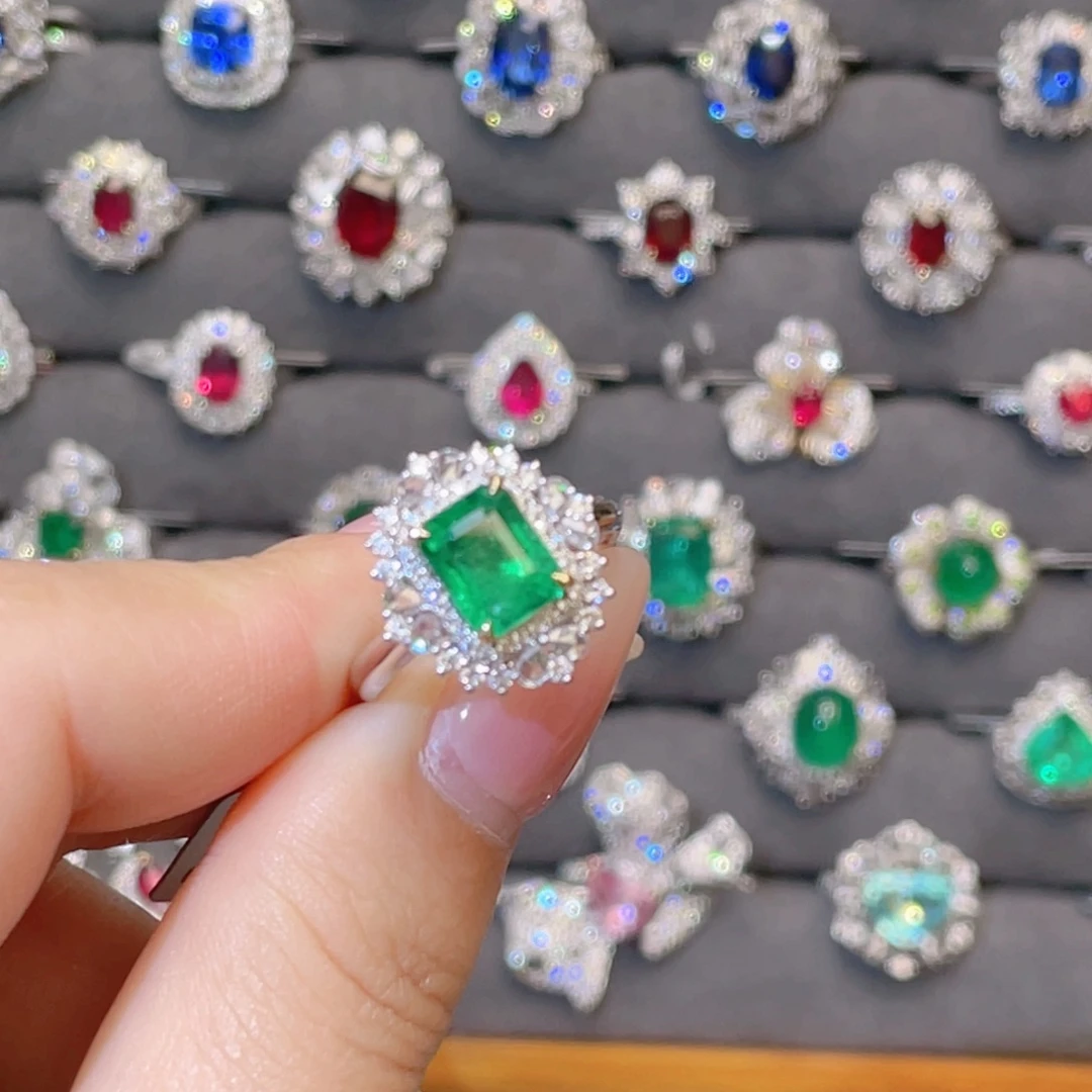 18K金镶嵌戒指祖母绿2.1